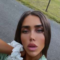 Kayla122